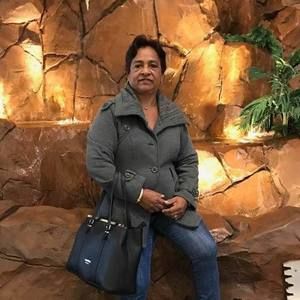 Meet your Posher, Dinorah